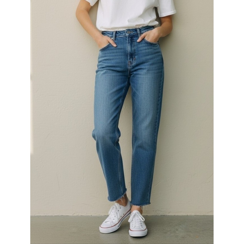 Vervet Blue High Rise Straight Leg Raw Hem Jeans Medium Wash VT1197 Size 24
